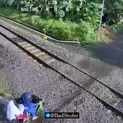 4465193 B