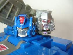 44318 B