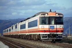643590 B