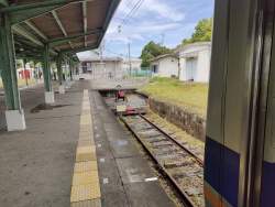 704329 B