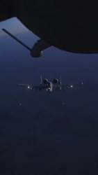 865882 B
