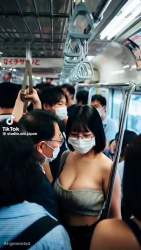 4932832 B