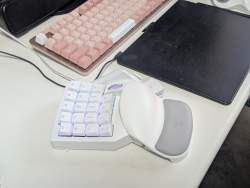 1568270 B