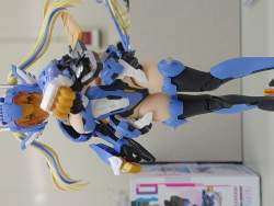 2403525 B