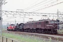 352210 B