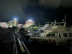 1589082 B