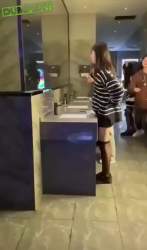 840109 B