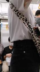 1652963 B