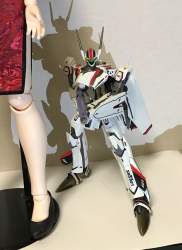 322886 B