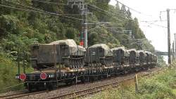 243225 B
