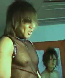 3705891 B