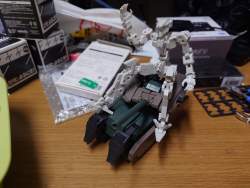2435493 B