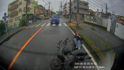 1825541 B
