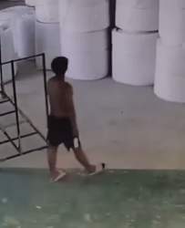 893980 B
