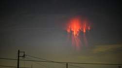 1370470 B