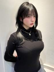 610935 B