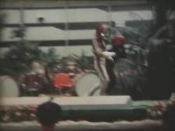 1968669 B