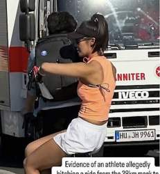 828741 B