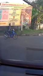 2587688 B