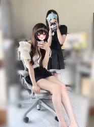 255581 B