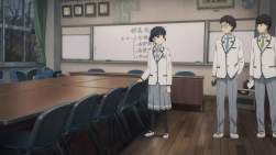 825829 B
