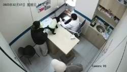 625898 B