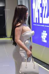606386 B