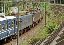 173607 B
