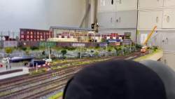 7208313 B