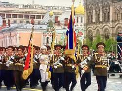 274890 B