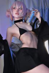 1034174 B