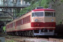 182318 B