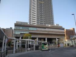 277073 B