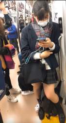 659562 B