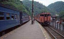 89087 B