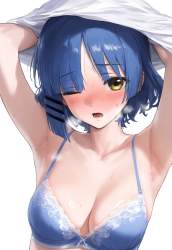 553867 B