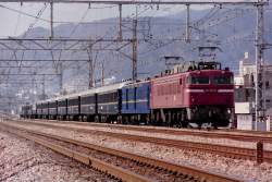 573223 B