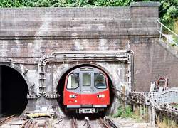 166888 B