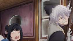 665989 B