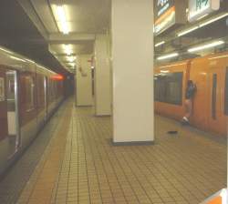 245306 B