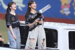 280930 B