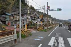 300096 B