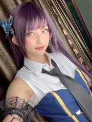 275625 B