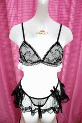 576518 B