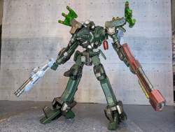 613623 B