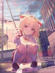 823323 B