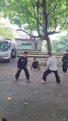 1393384 B