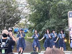 1813018 B