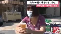 895831 B