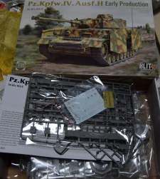 1060775 B